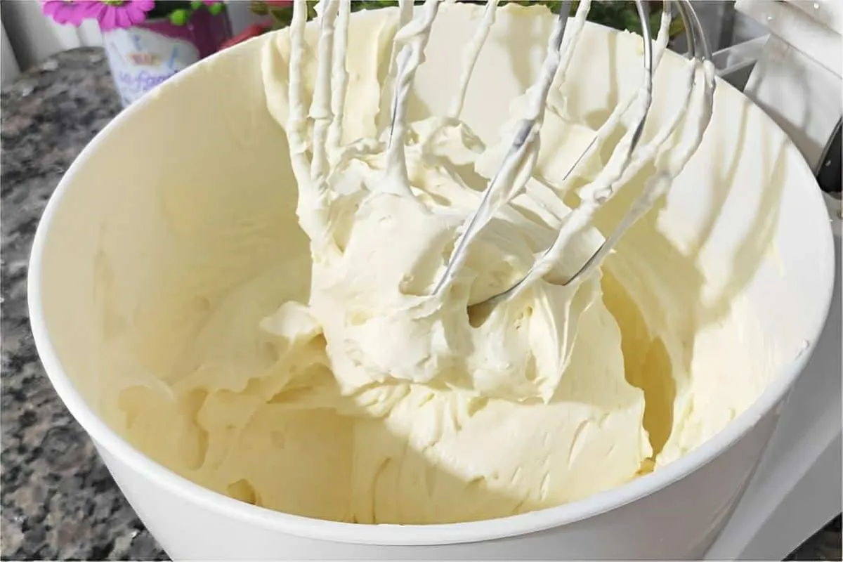 Recheio de leite ninho pronto em 2 minutos perfeito para seus bolos tortas e sobremesas