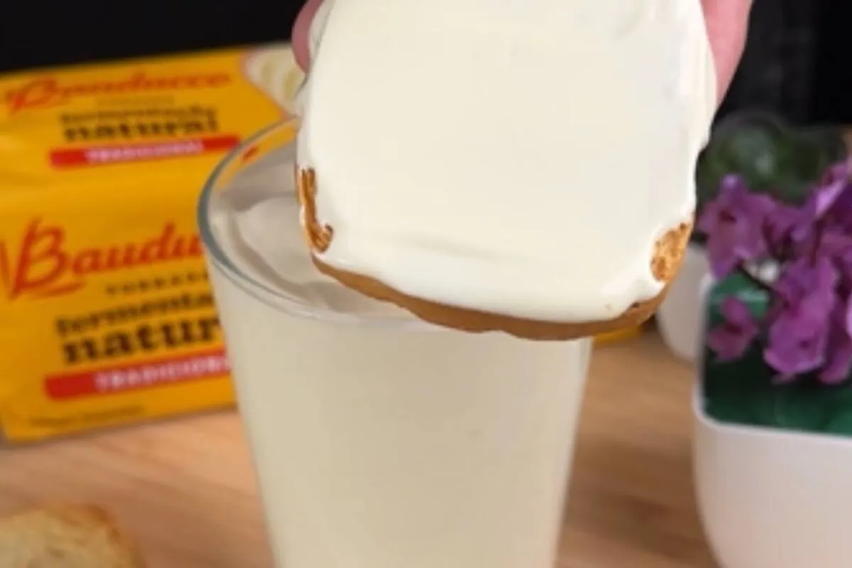 Requeijão caseiro e super cremoso para saborear na hora do lanche com torradas