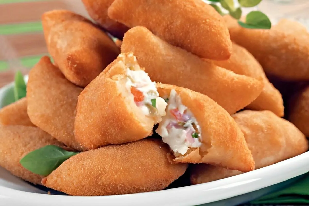 Risole de presunto e queijo fofinho e sequinho aprendi com salgadeira dona de lanchonete