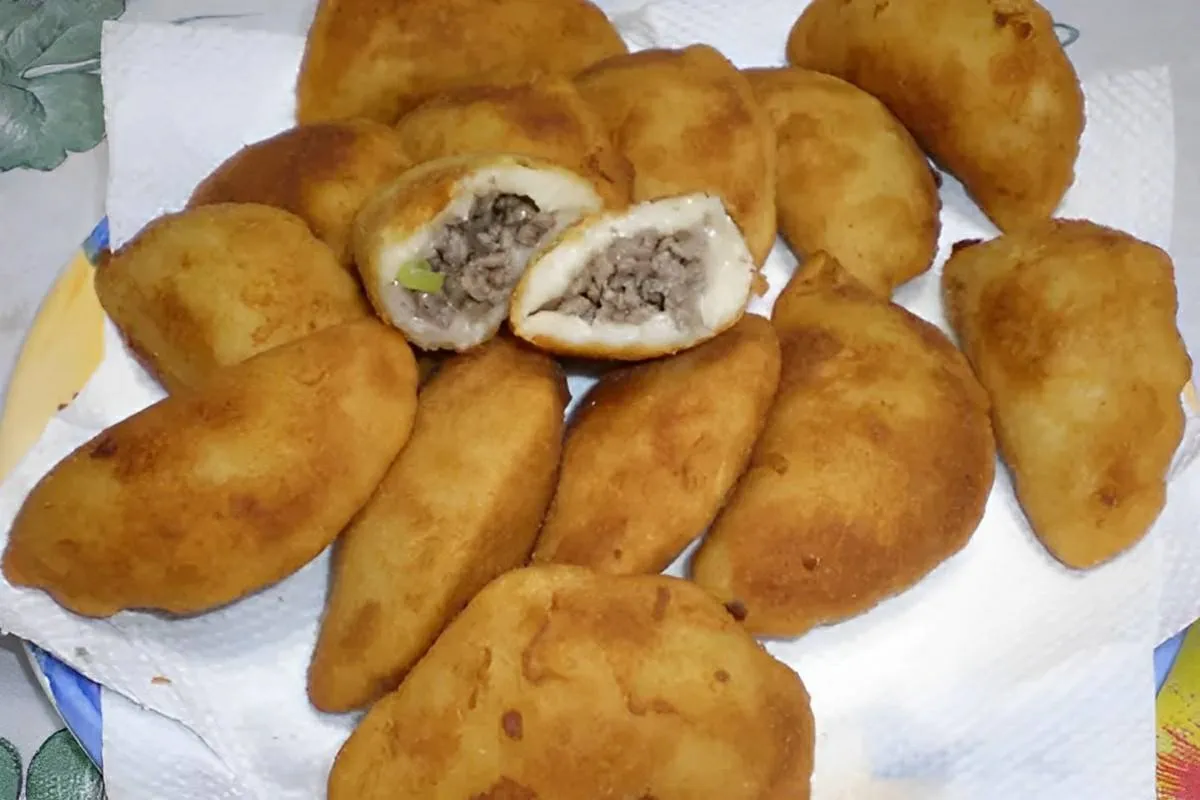 Risoles de carne moída um salgado fácil e delicioso para fazer para família ou para vender