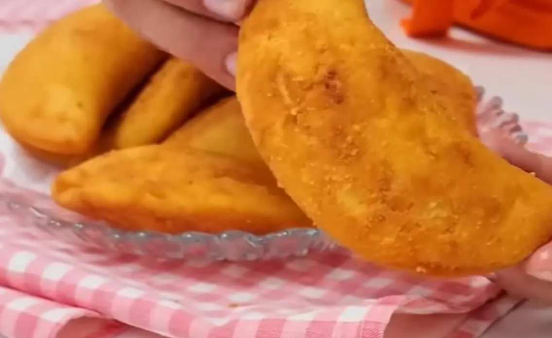 Risoles de frango delicioso que dá para congelar até por dia 30 dias