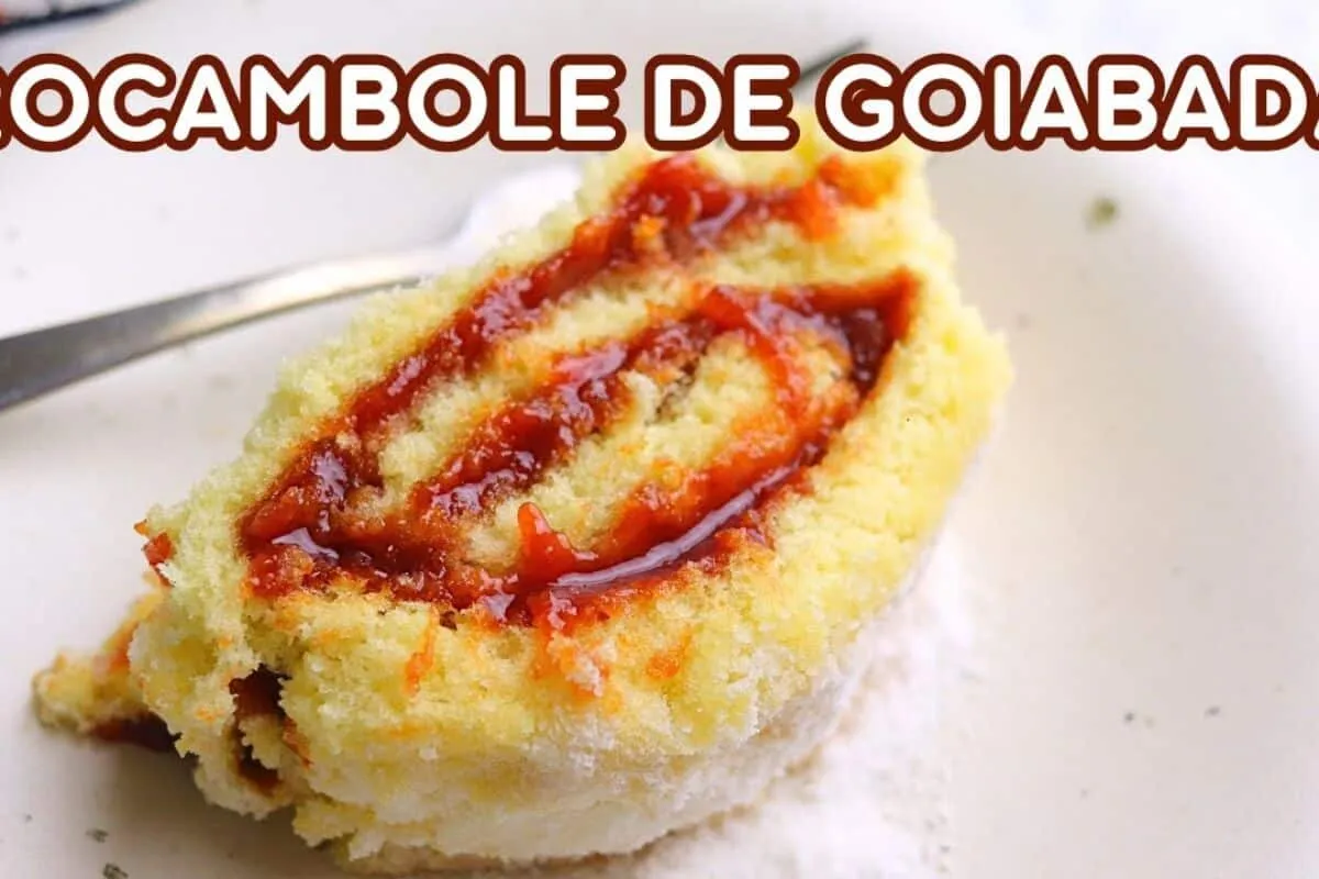 Rocambole de goiabada fofinho, rápido e irresistível, com uma massa super simples
