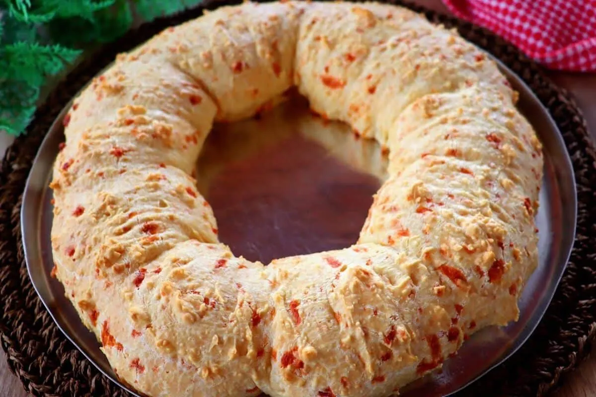 Rosca de polvilho de padaria: receita de rosca fácil e deliciosa para o café do feriado