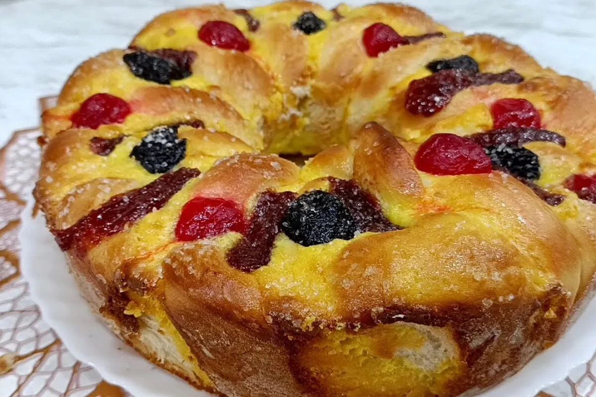 Rosca doce, uma receita de padaria que fica muito fofinha e com aquele sabor de infância