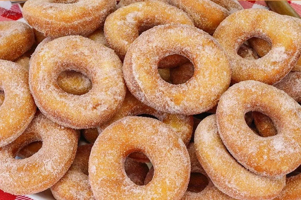 Rosquinha caseira da vovó que fica fofinha e macia por 3 dias