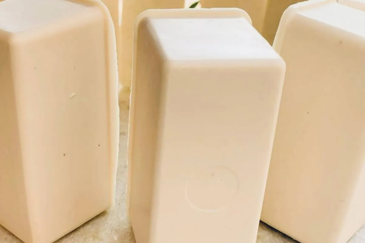 Sabão caseiro fácil: aprenda a fazer com apenas 500ml de óleo usaod