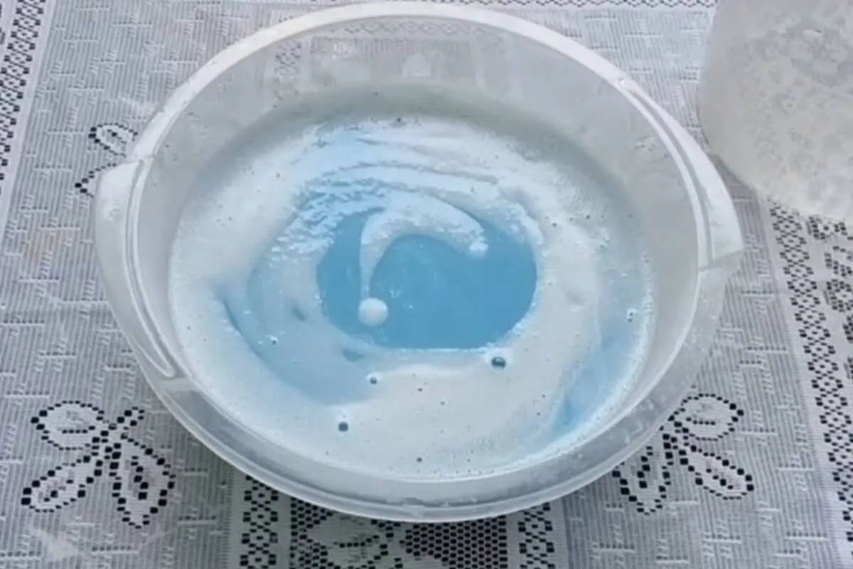 Sabão líquido caseiro: só com 2 ingredientes e rende 3 litros