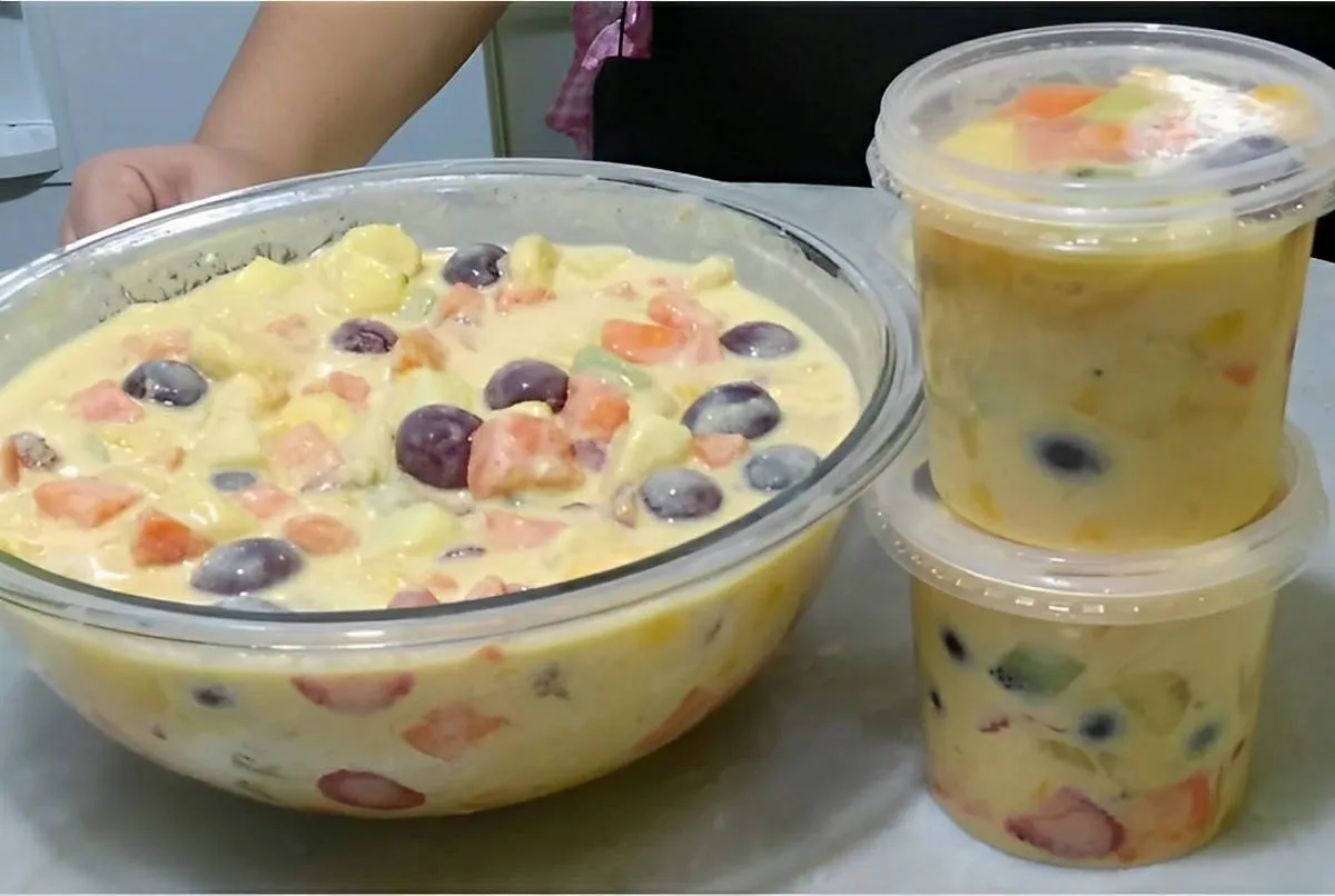 Salada de frutas cremosa para o natal é sucesso garantido entre seus convidados