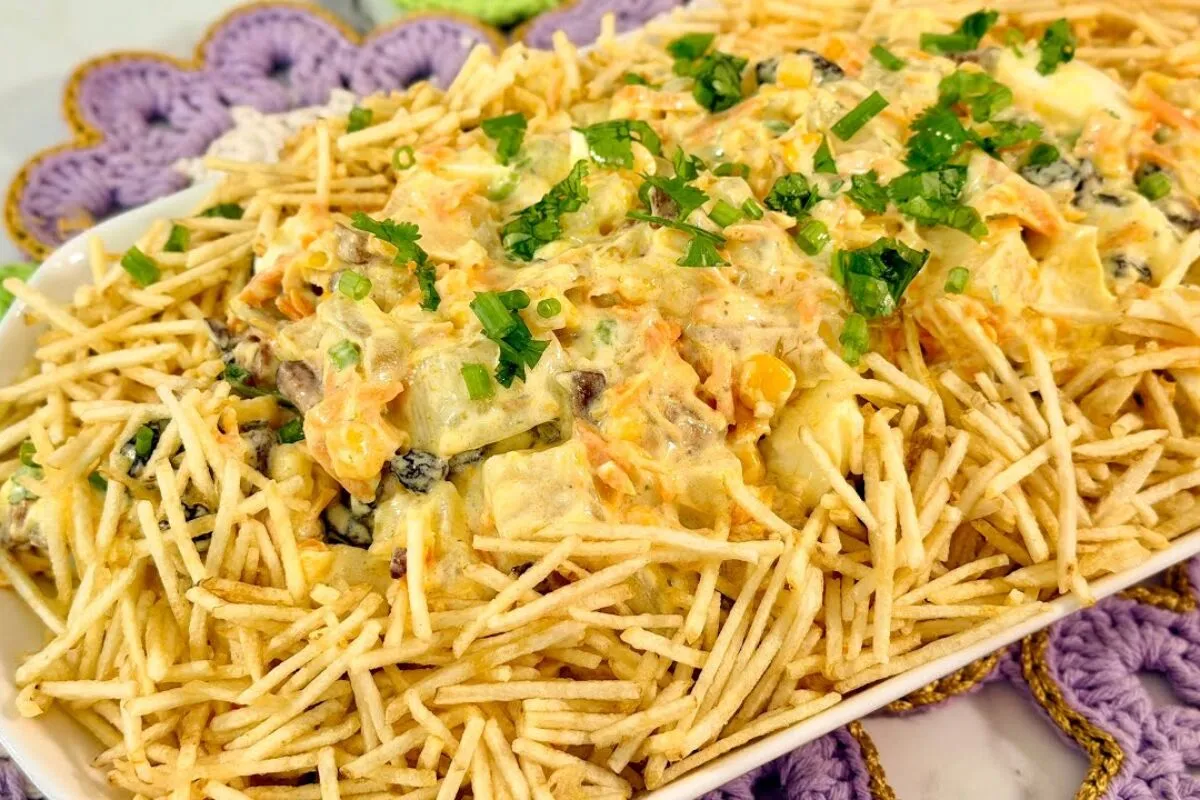 Salada de maionese com um molho especial bem cremoso para deixar todos com água na boca