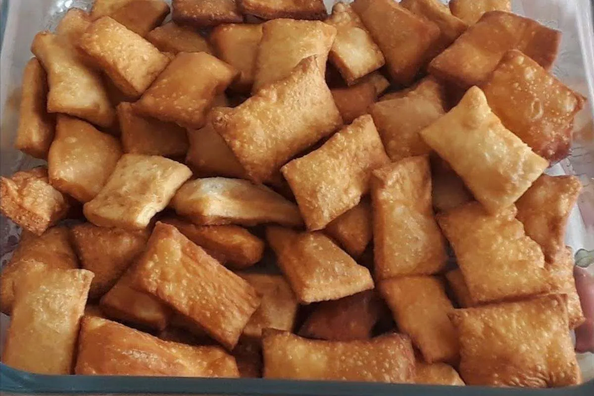 Salgadinho frito crocante bem fácil de fazer usando apenas 3 ingredientes bem simples