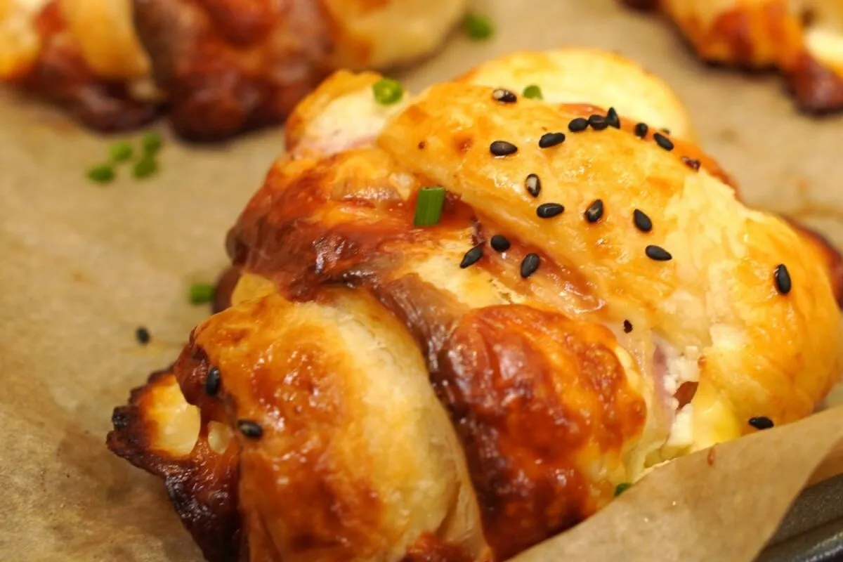 Salgado assado: com apenas 4 ingredientes você faz um salgado incrível e muito fácil para o lanche