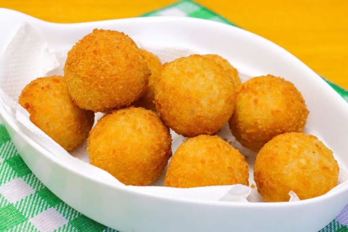 Salgado de queijo diferente: mais fácil e rápido, perfeito para festas