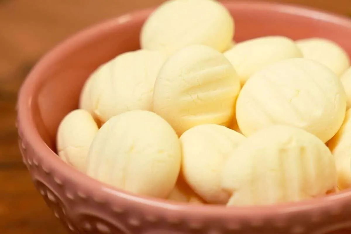 Sequilhos de leite condensado levinhos e deliciosos que desmancham na boca