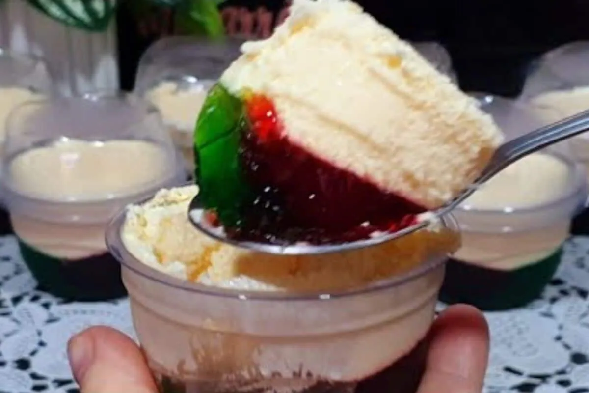 Sobremesa de 2 ingredientes: duvido você não ganhar dinheiro com este doce lucrativo no potinho