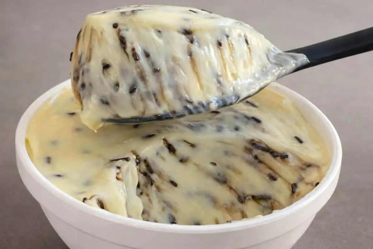 Sobremesa de 3 ingredientes, um doce incrível e muito rápido que não precisa ir ao fogo