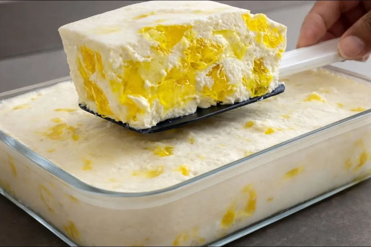 Sobremesa de abacaxi rápida de fazer, com um gostinho de quero mais, ideal para o domingo