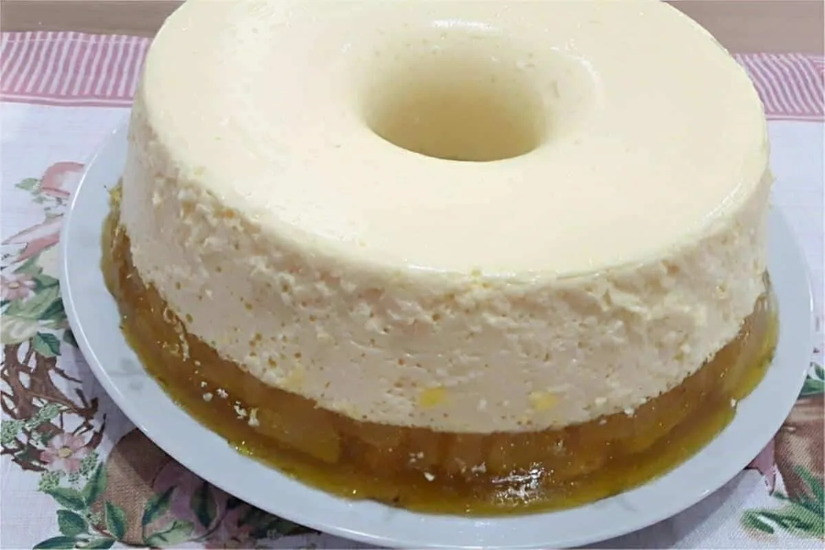 Sobremesa de abacaxi refrescante e feita com poucos ingredientes para o seu dia a dia