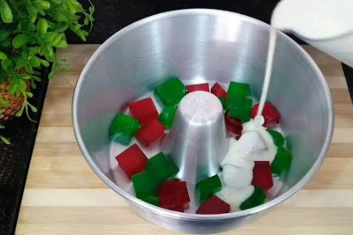 Sobremesa de coco com gelatina: um doce leve, fácil e econômico, que todo mundo gosta