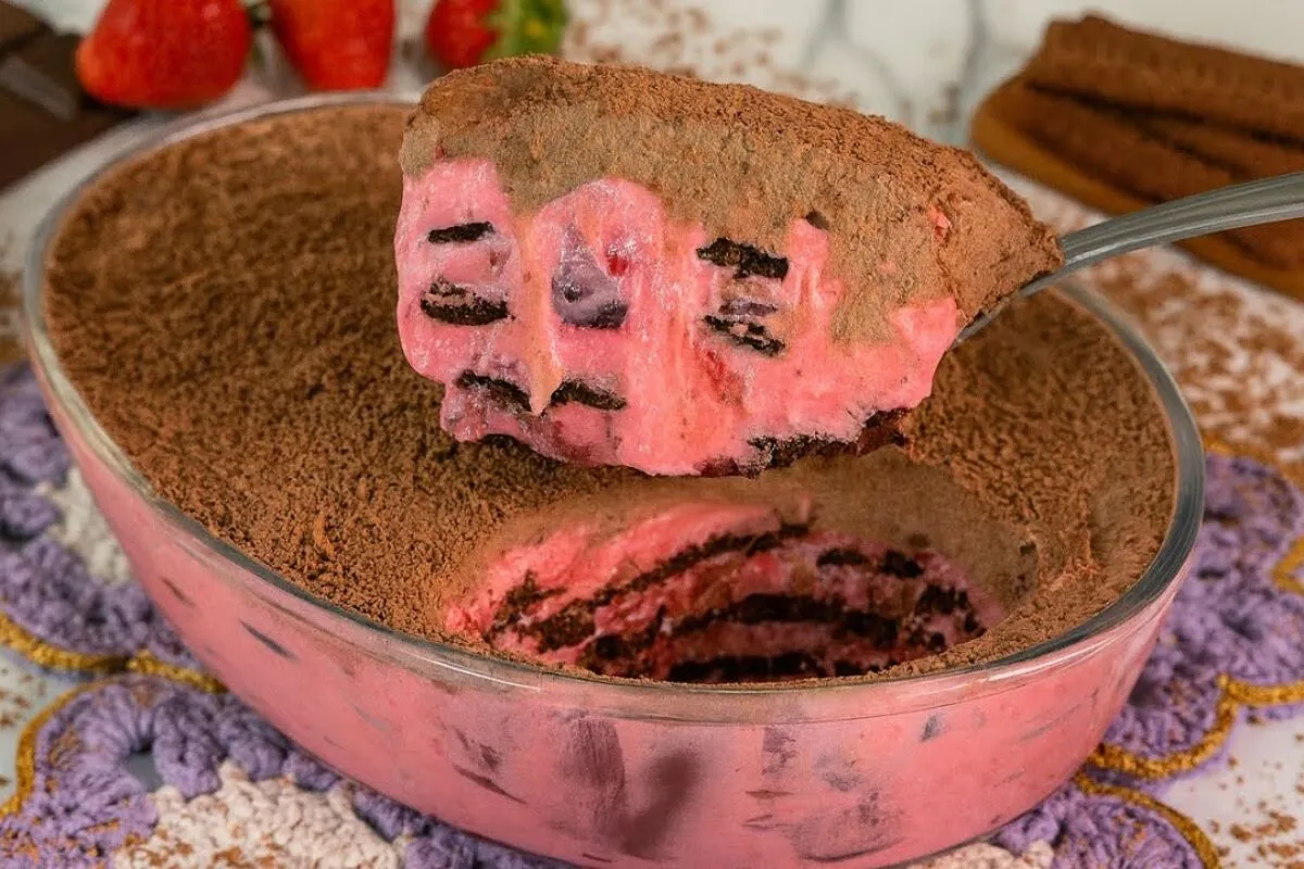 Sobremesa gelada de morango: o doce mais fácil e gostoso que você vai preparar para o fim de semana