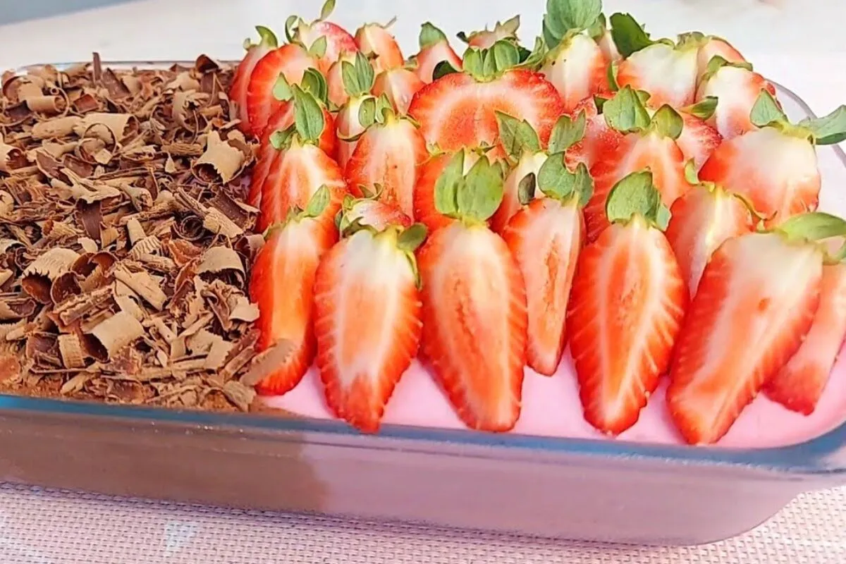 Sobremesa para o Natal: 2 mousses na travessa, fácil e rápido, sem fogo