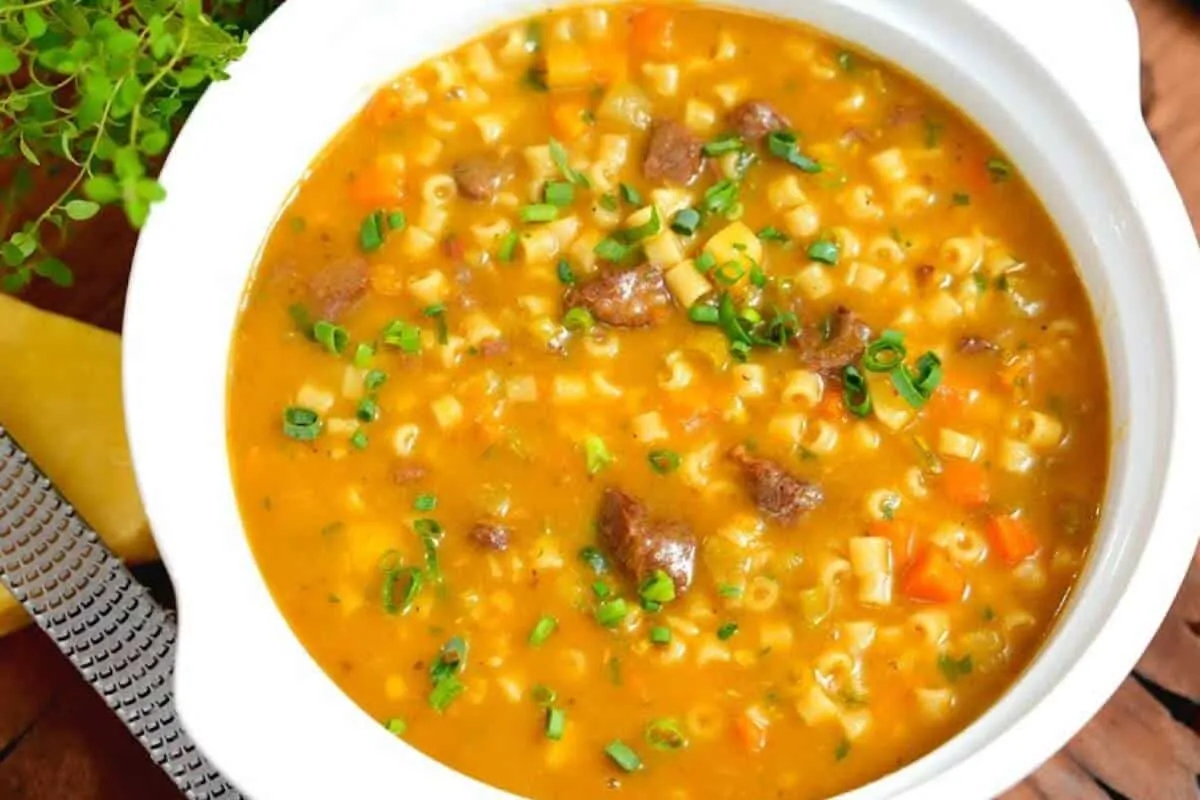 Sopa cremosa com legumes: dá vontade de comer todo dia de tão gostosa