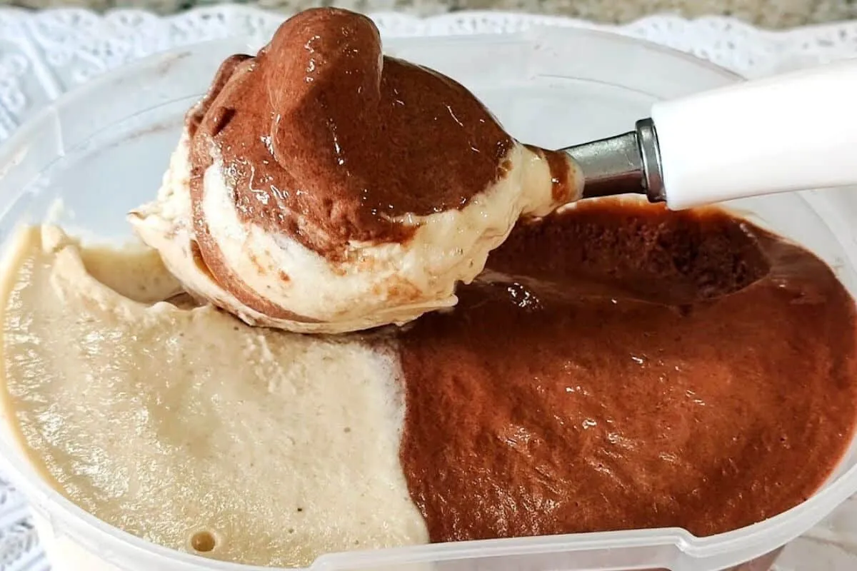 Sorvete caseiro sem açúcar e sem adoçante: só 3 ingredientes e sem gelatina para o verão