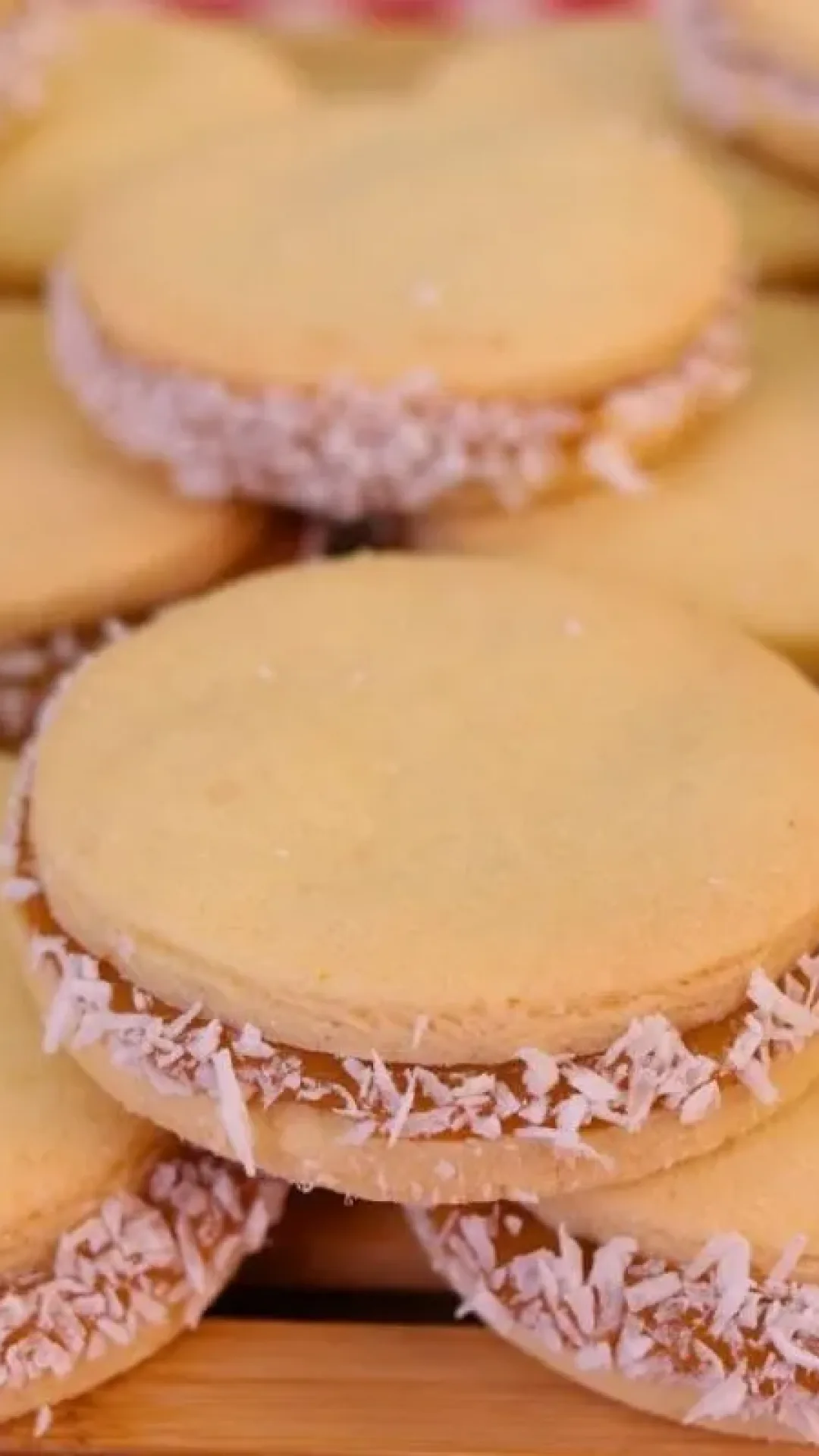 Alfajor de doce de leite: o melhor com massa que desmancha na boca