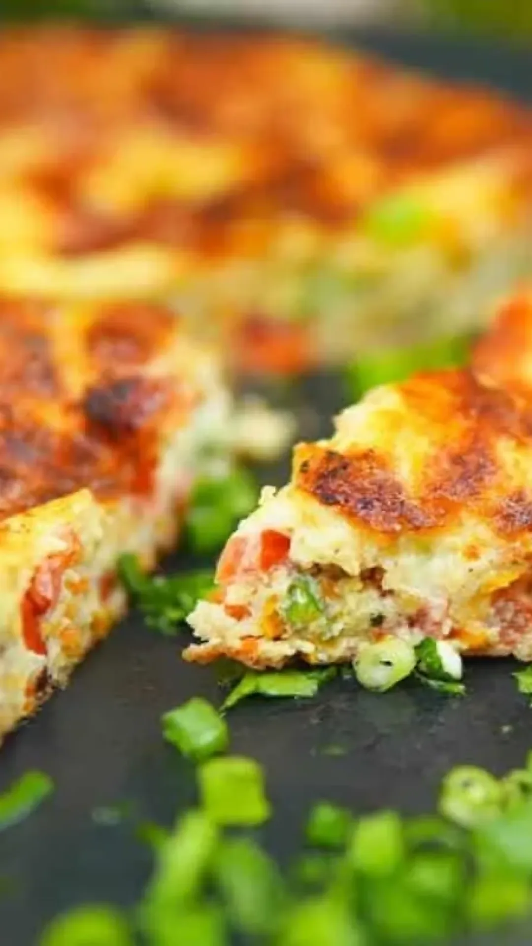 Aprenda a fazer o melhor omelete recheado que vai bem em qualquer das suas refeições