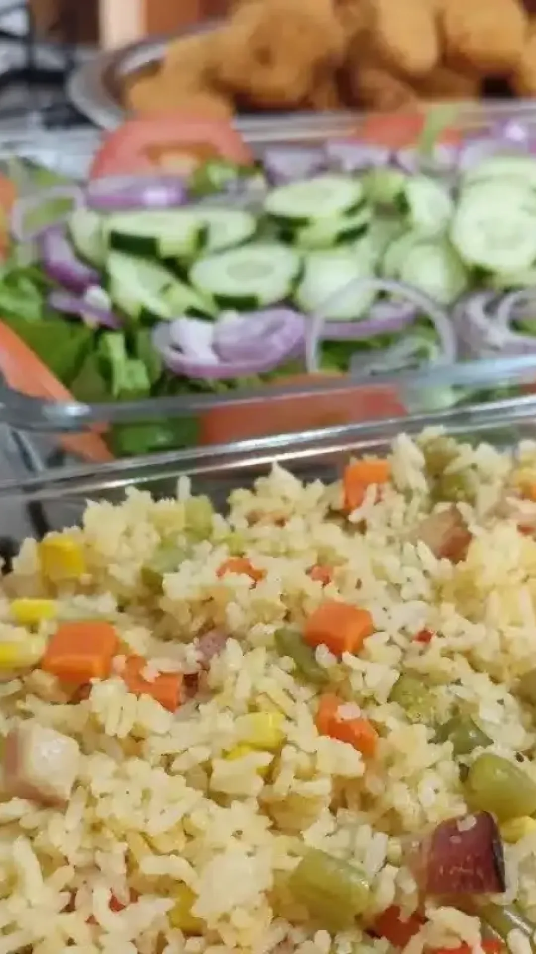 Arroz a grega: o acompanhamento que não pode faltar no seu almoço de Natal e Ano Novo.