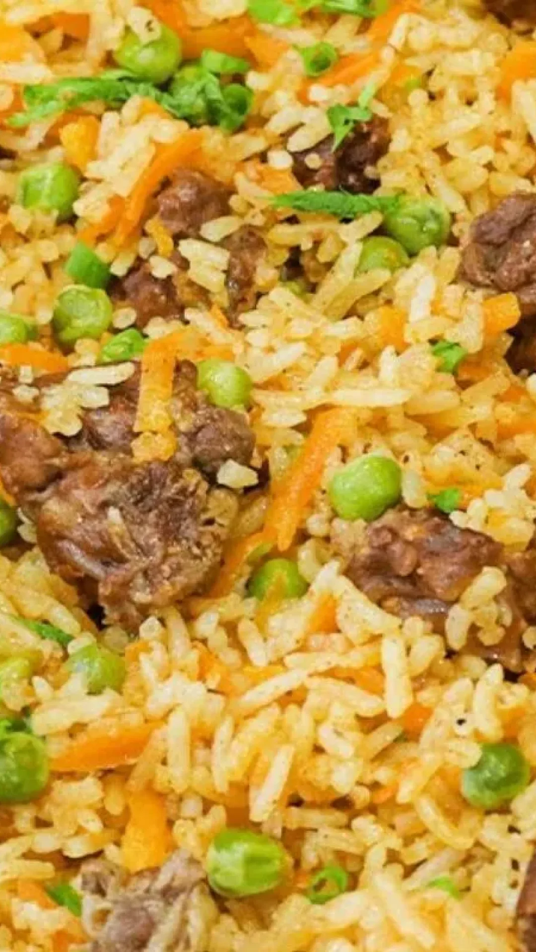 Arroz com bananinha para um almoço completo e muito saboroso no seu réveillon em família