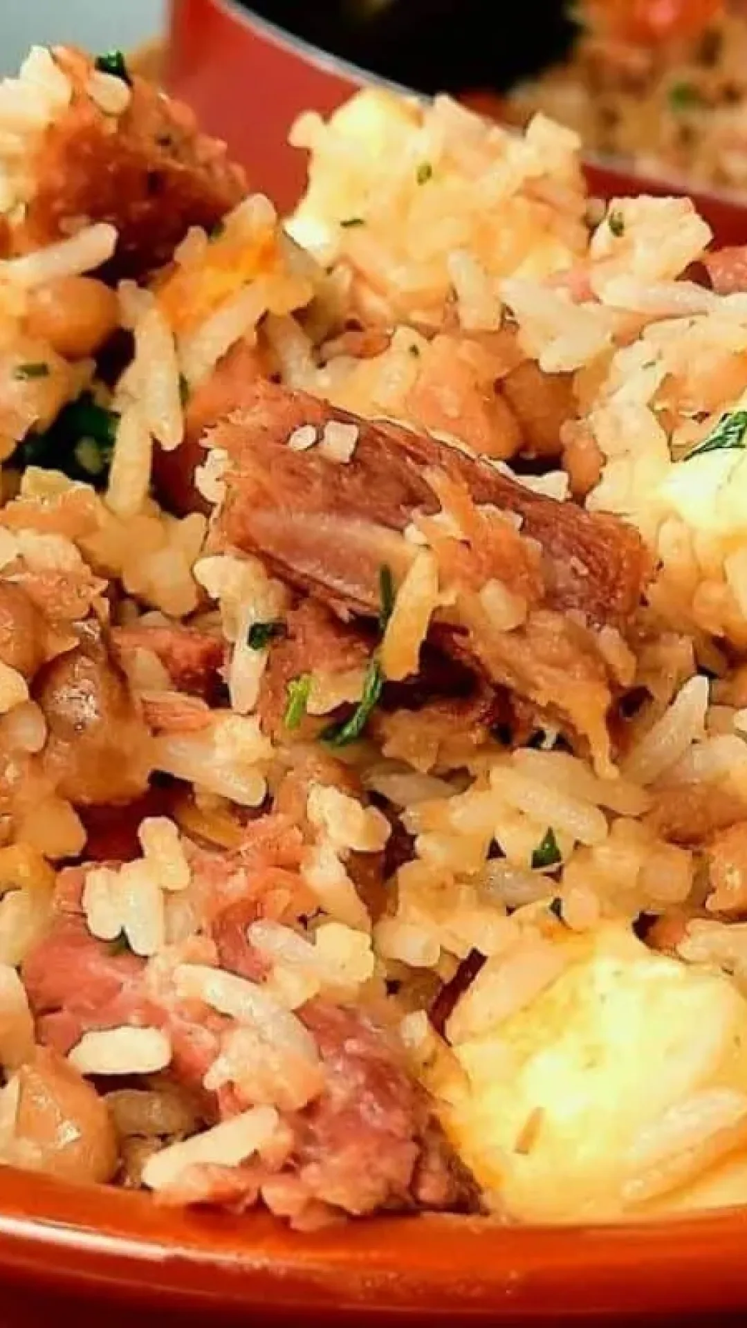 Baião de dois, uma receita deliciosa e muito bem temperada, um clássico para servir no almoço