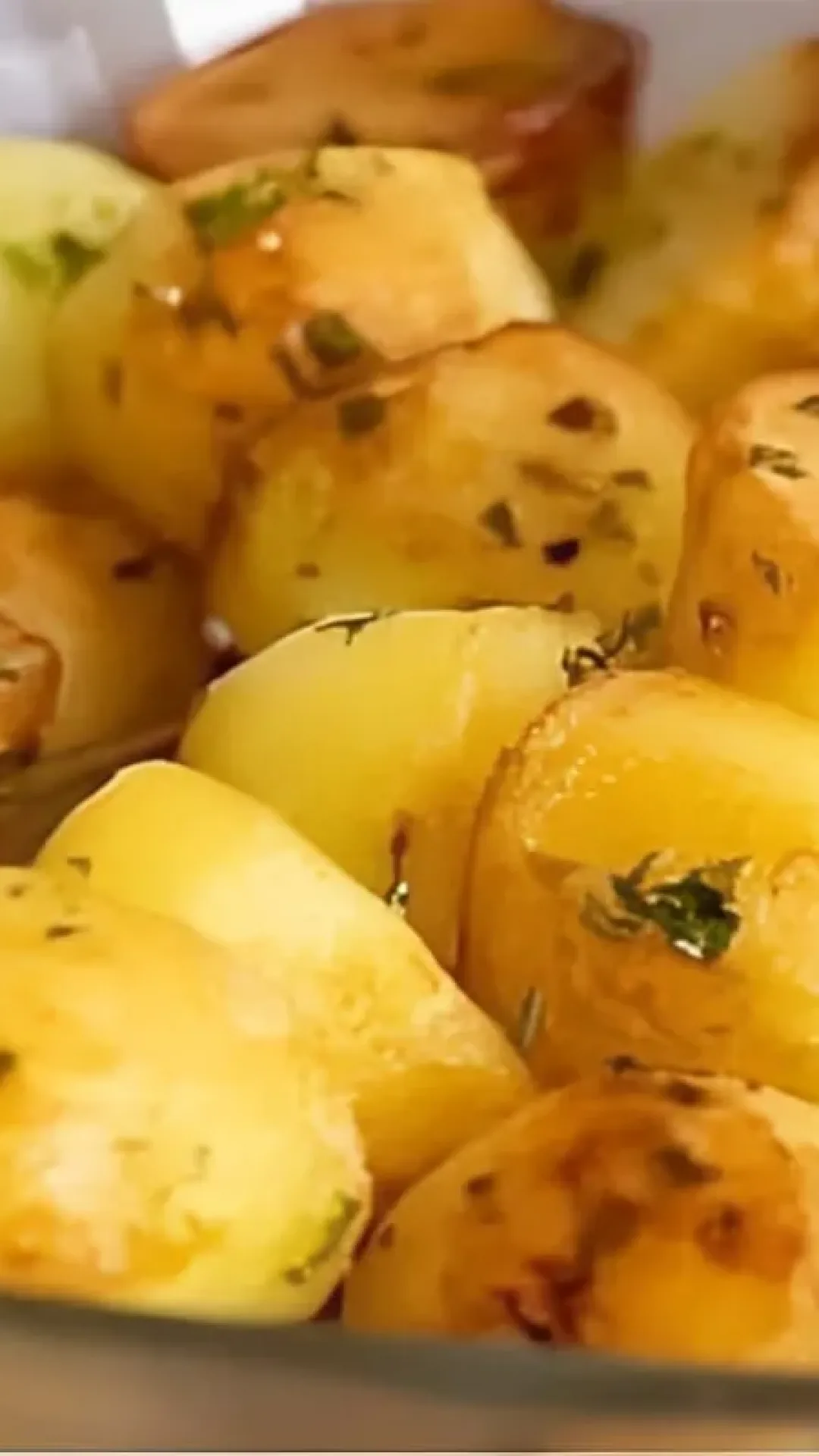 Batata sauté de restaurante macia e deliciosa para fazer na sua casa