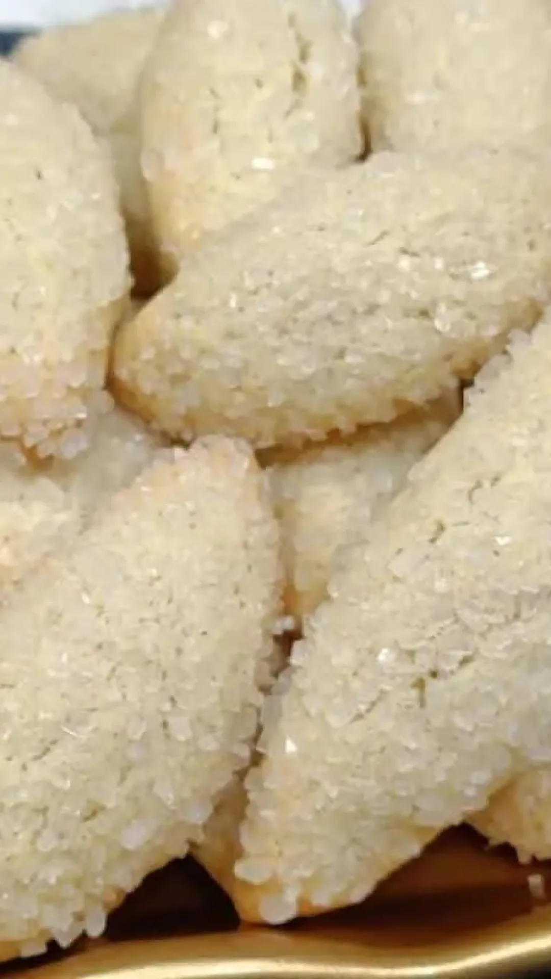 Biscoitinho de coco açucarado da vovó: tem gosto de infância e derrete na boca