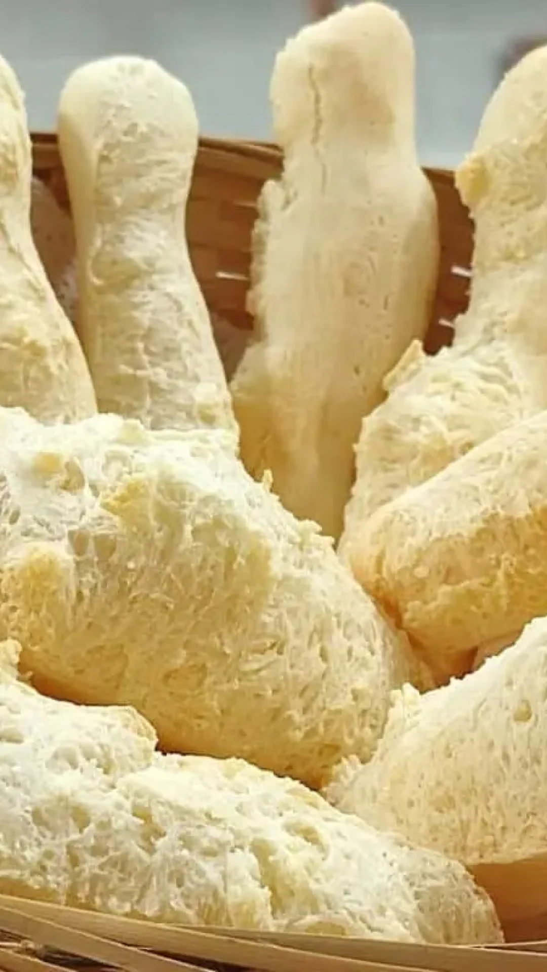 Biscoito de polvilho assado: com apenas 2 ingredientes eu fiz esses biscoitos de polvilho deliciosos