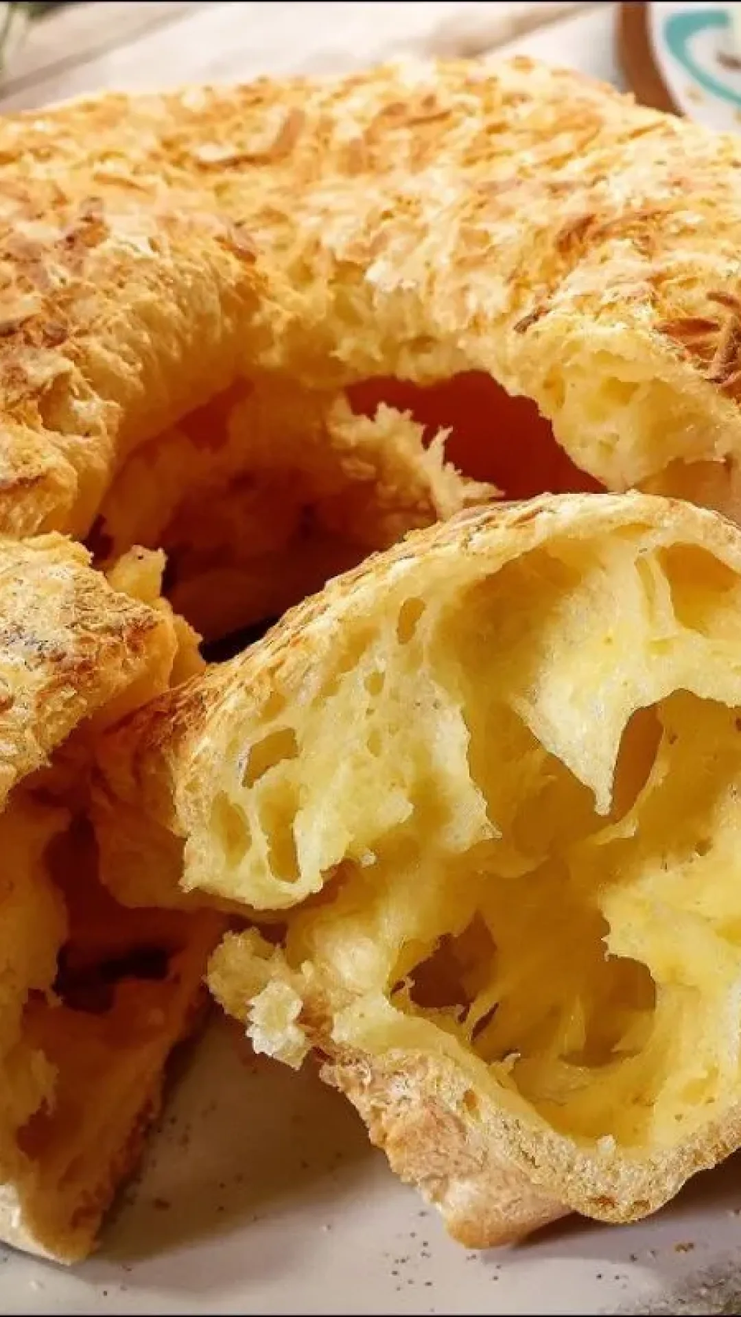 Biscoito de polvilho mineiro delicioso, que fica super crocante e derrete na boca