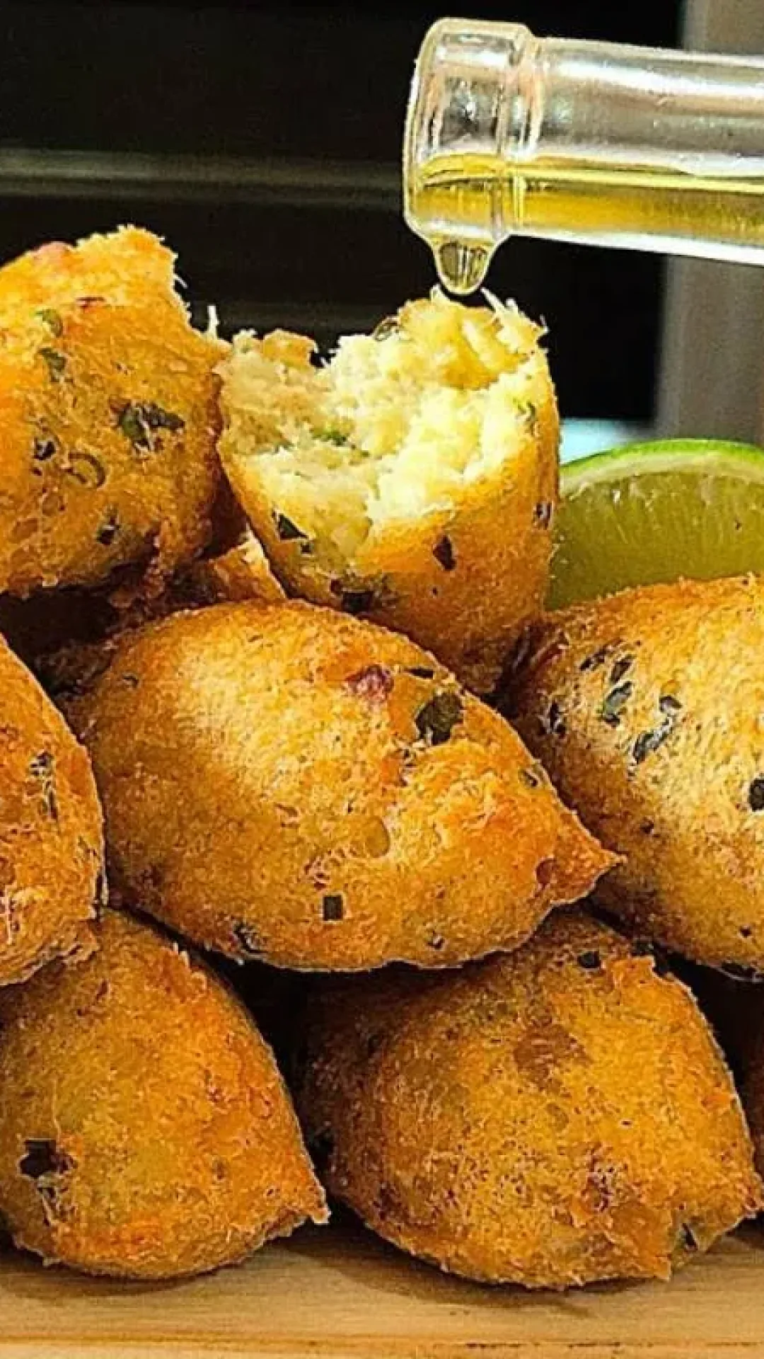 Bolinho de bacalhau de boteco: ótimo para aproveitar a época do ano