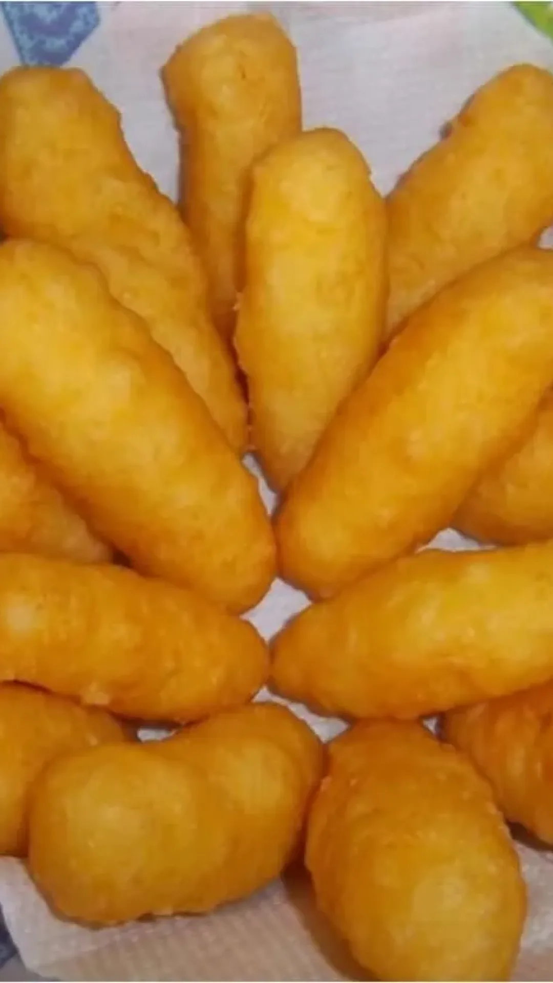 Bolinho de batata com queijo um bolinho delicioso para substituir a batata frita