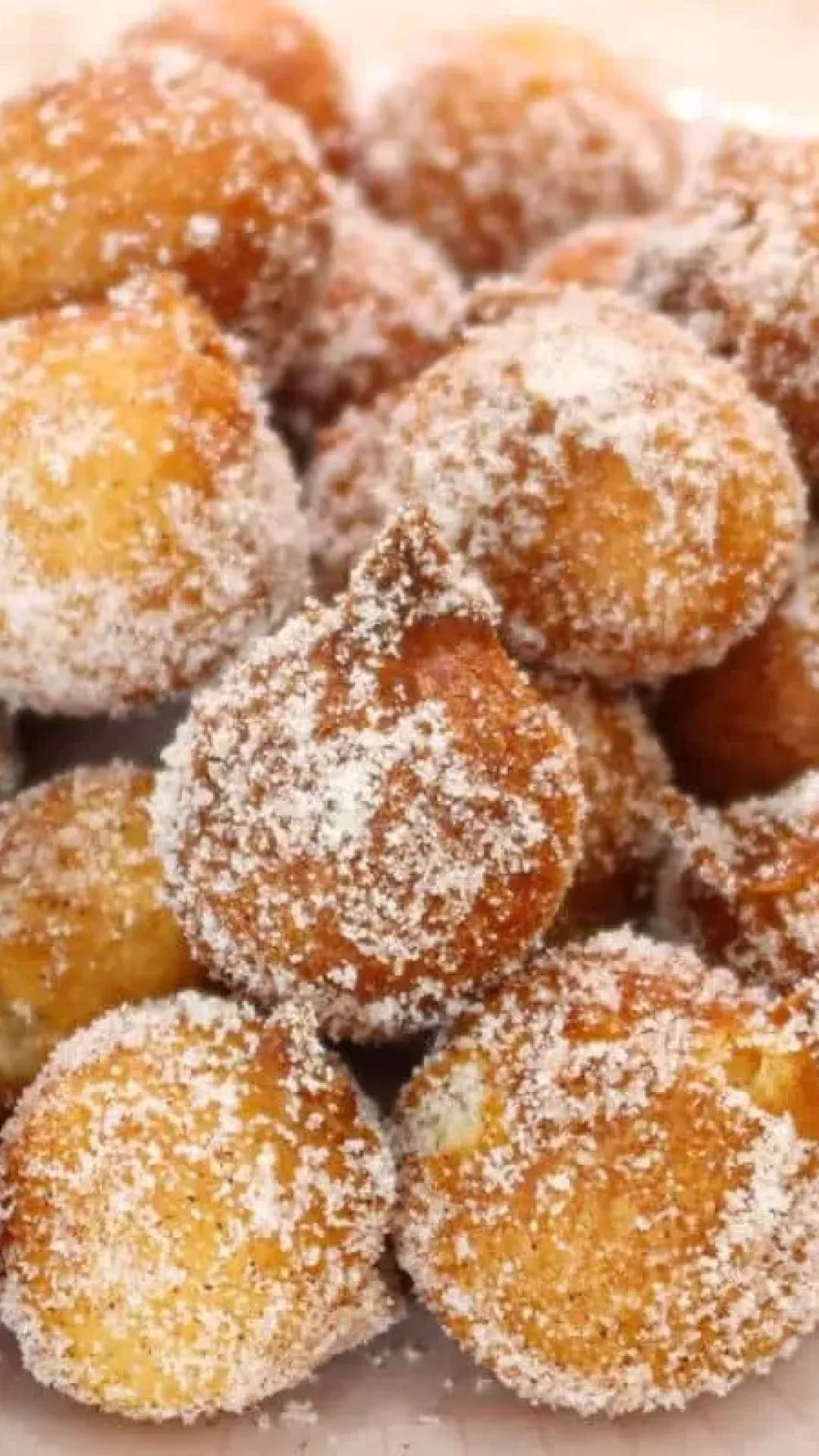Bolinho de chuva da vovó super gostoso e fácil de fazer com gostinho de infância