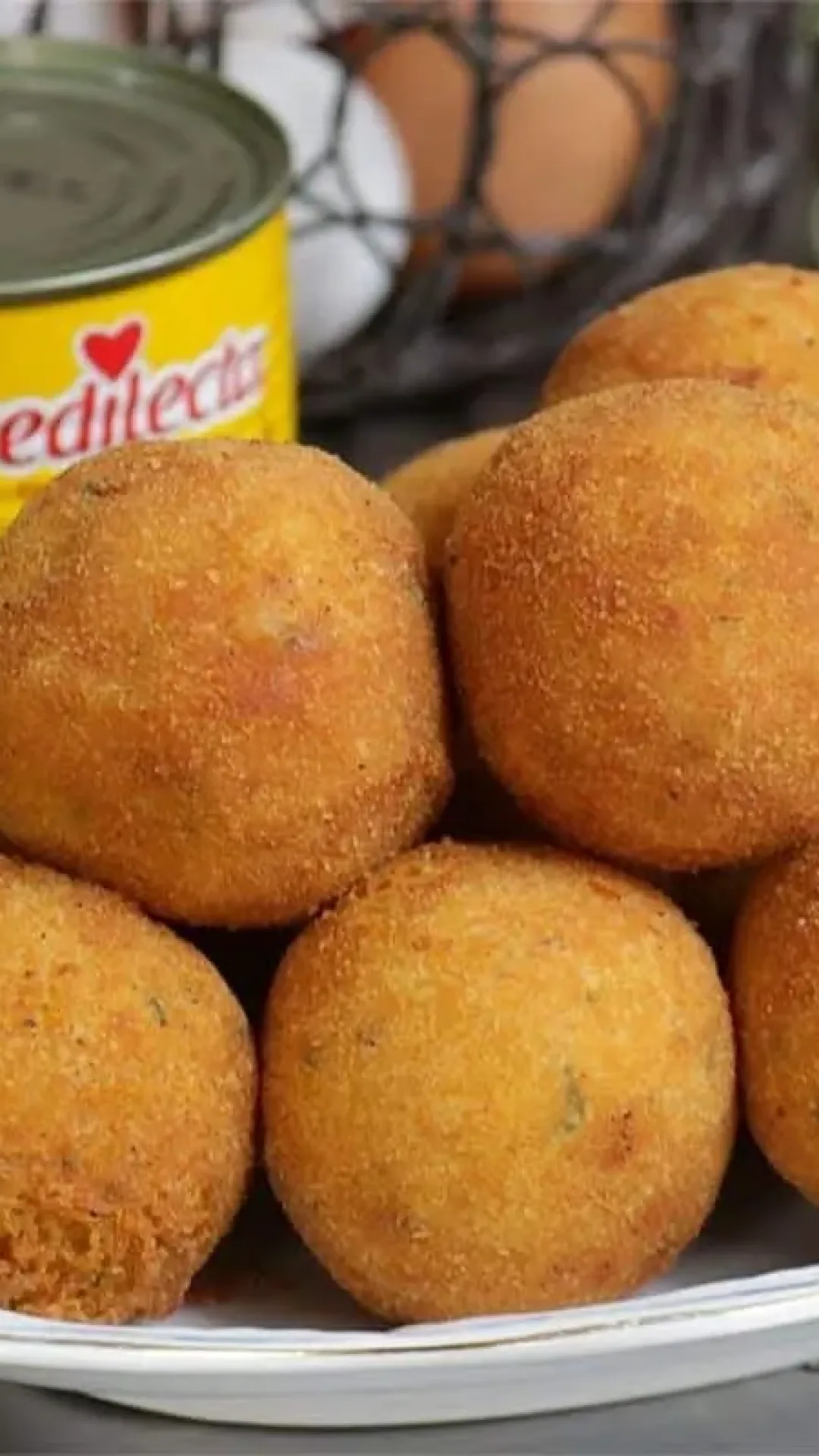 Bolinho de milho frito com um sabor delicioso e marcante para a hora do seu lanche da tarde