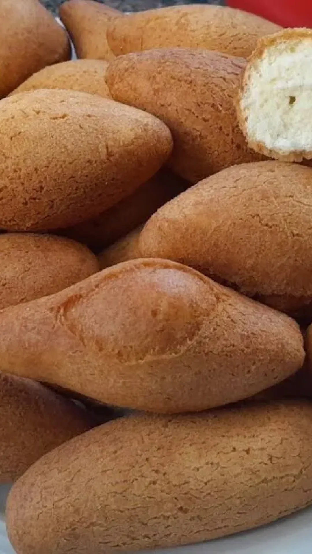 Bolinho de polvilho frito com 3 ingredientes delicioso e sem farinha de trigo
