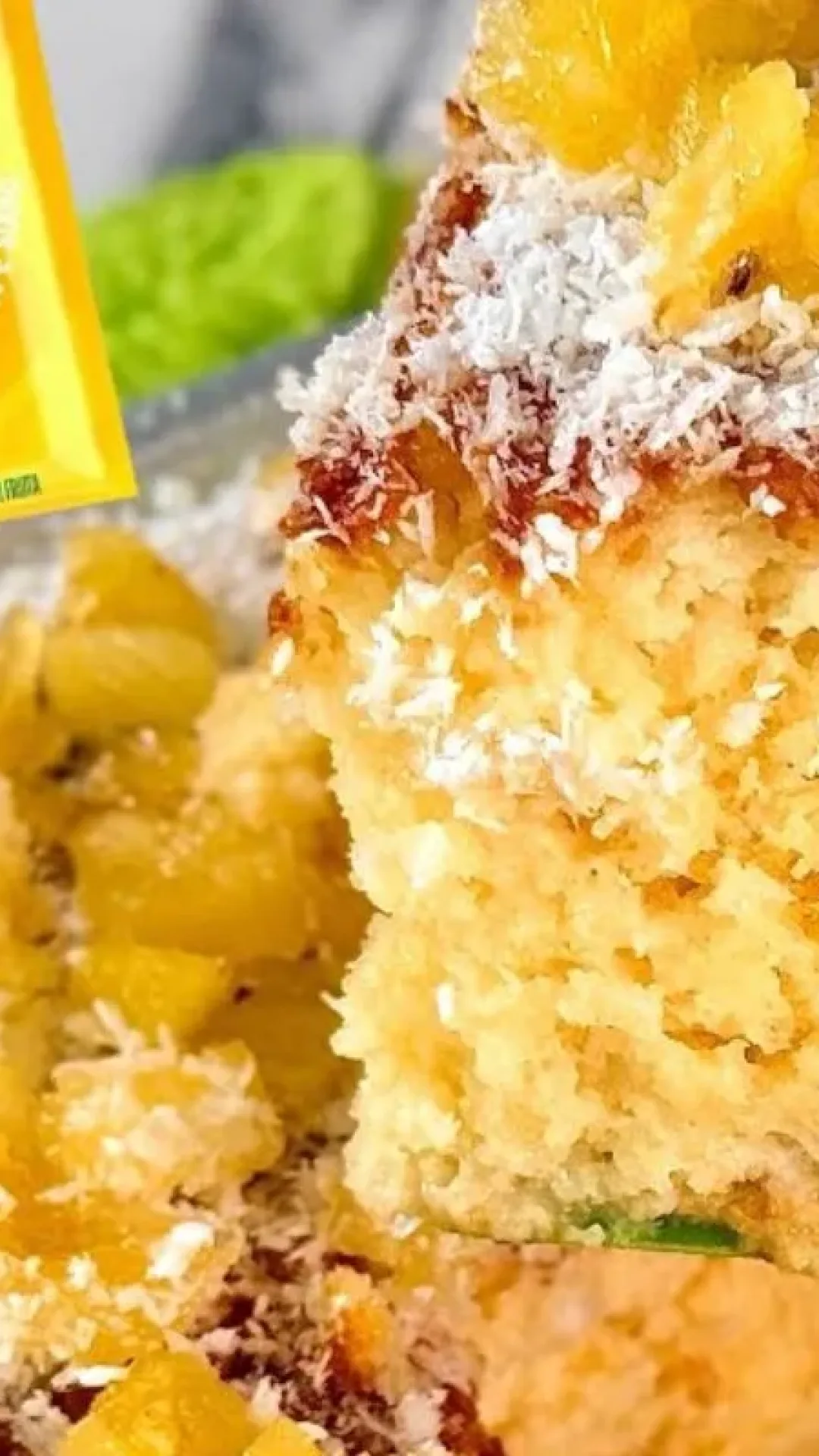 Bolo de abacaxi molhadinho: a receita fácil e rápida que você faz toda no liquidificador