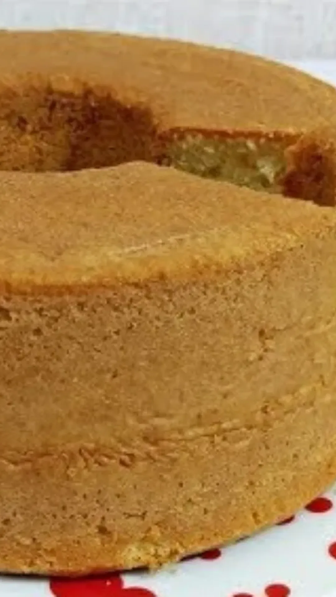 Bolo de água: essa massa fica muito fofinha e não dá trabalho de fazer