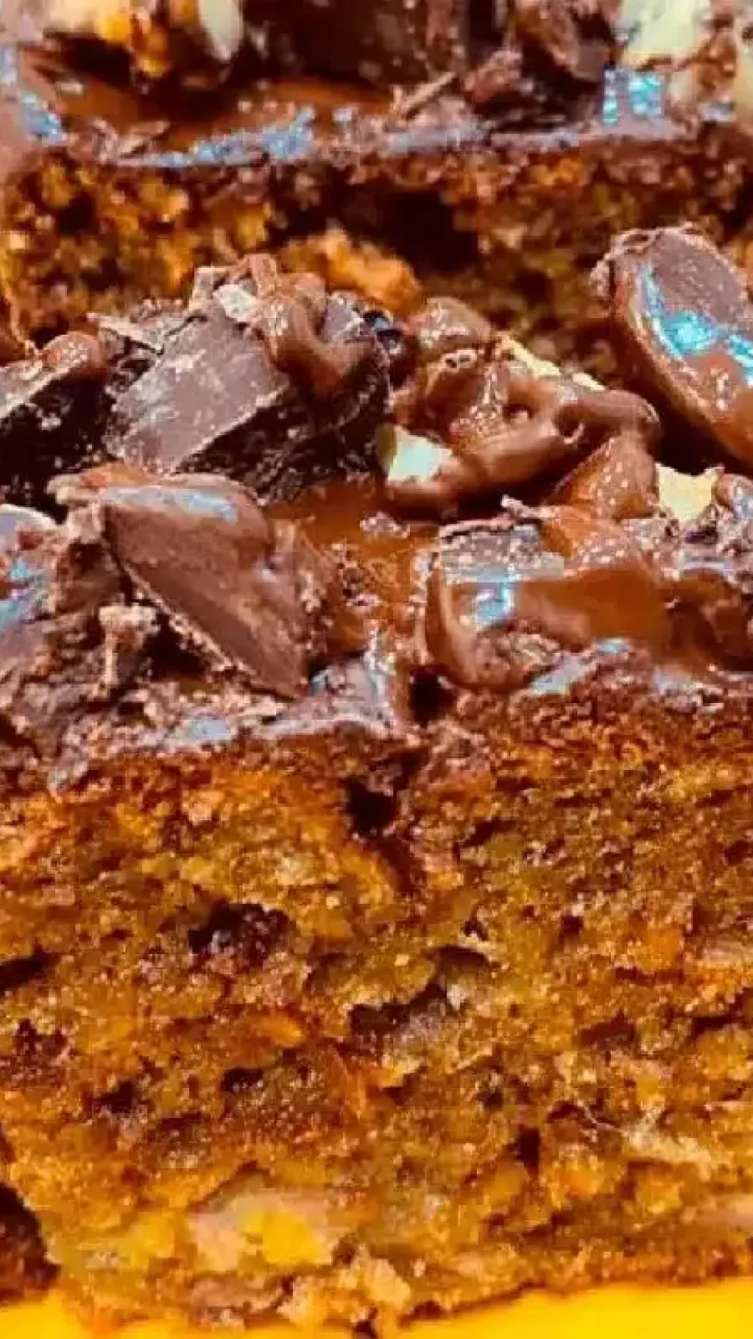 Bolo de banana com chocolate: super molhadinho e perfeito para o café da manhã