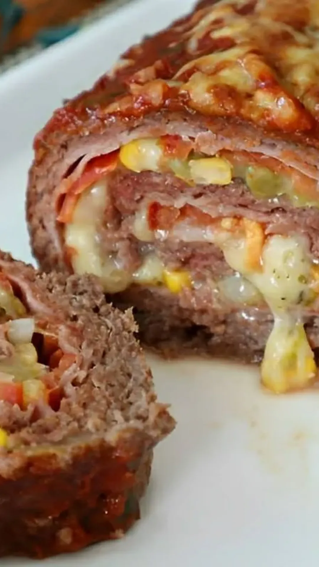 Bolo de carne molhadinho e bem recheado um prato delicioso para toda a família
