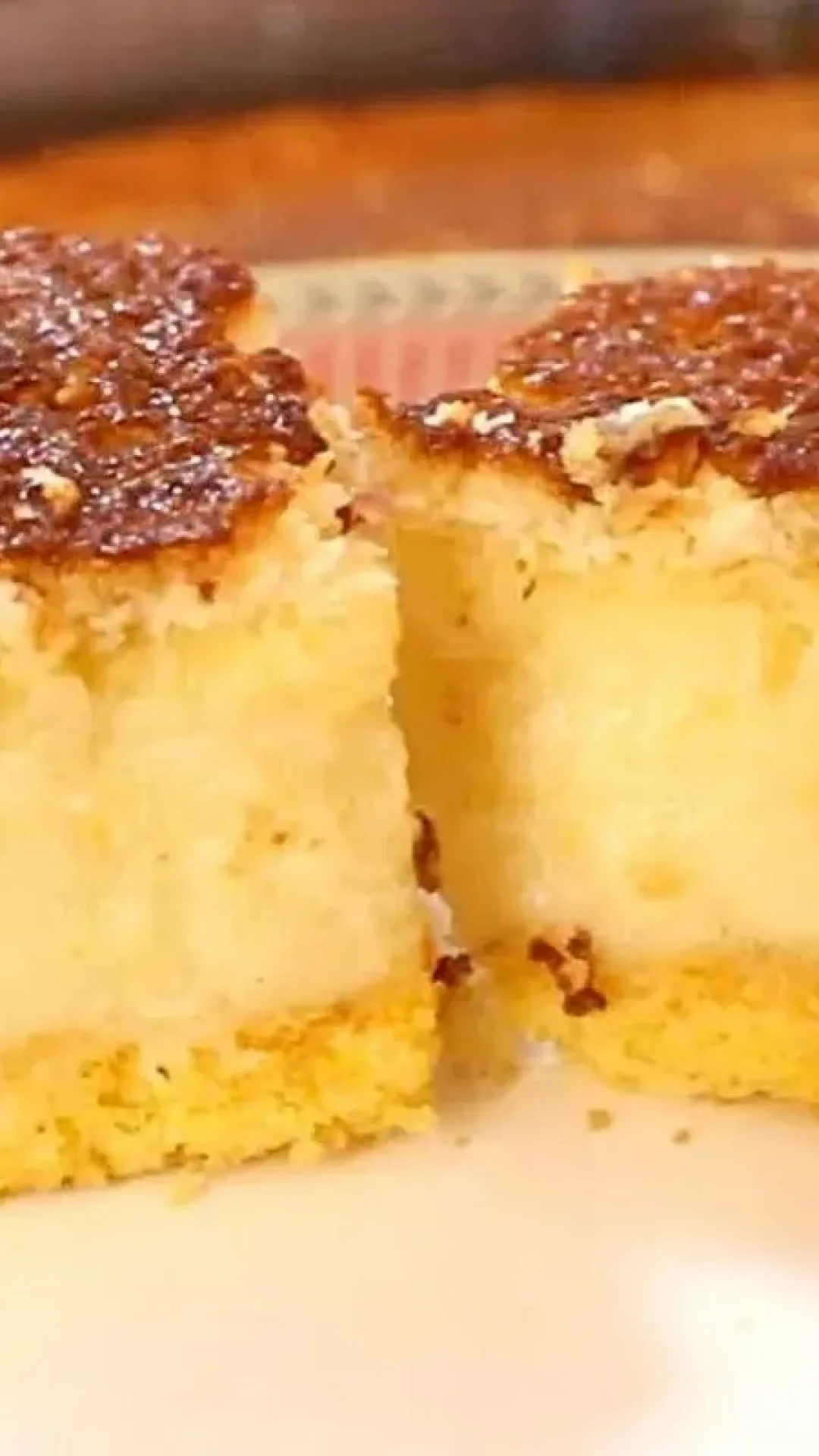 Bolo de fubá cremoso irresistível que combina com qualquer hora do dia