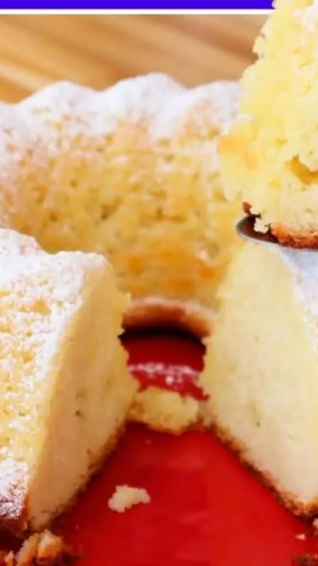Bolo de iogurte fofinho, leve e fácil de fazer para alegrar seu café da tarde