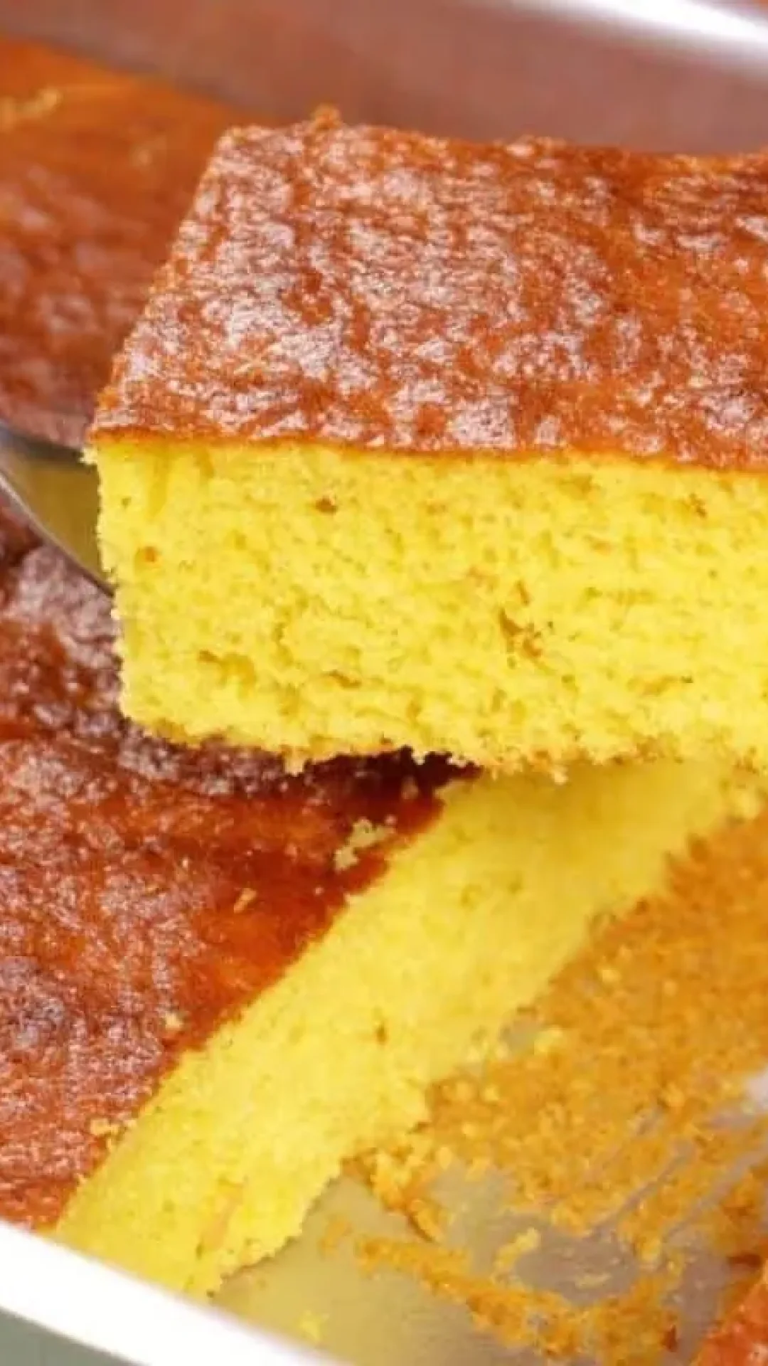 Bolo de laranja fofinho feito com apenas uma laranja: muito fácil de preparar