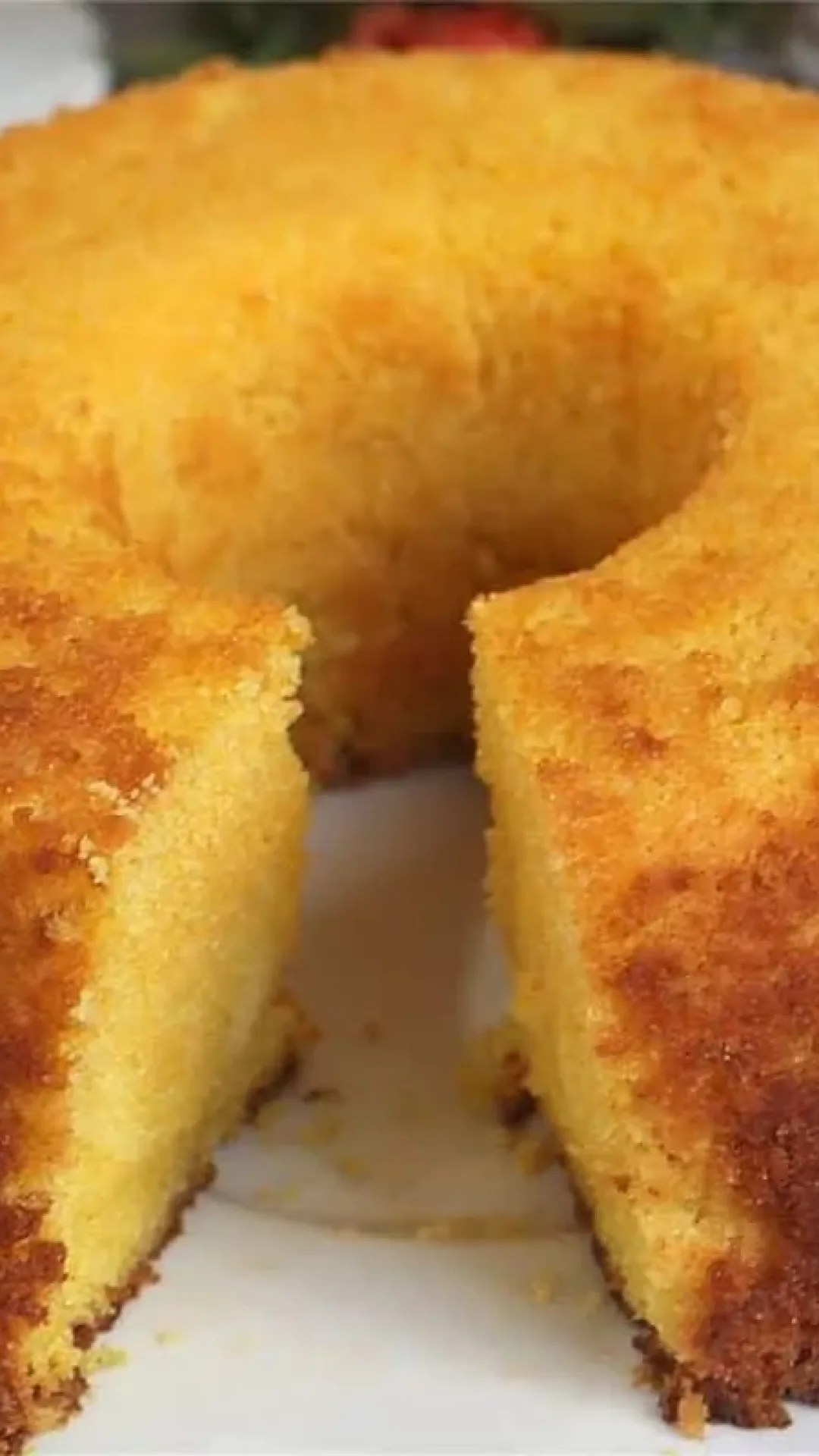 Bolo de laranja sem leite que cresce bonito e fica perfeito para o café