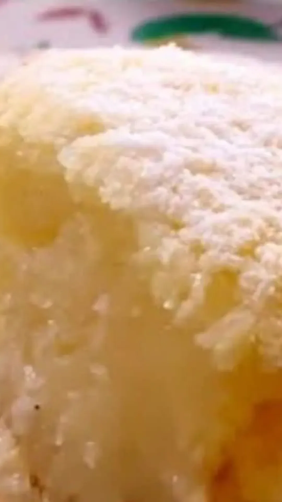 Bolo de mandioca tradicional e muito suculento para o seu café da manhã de réveillon