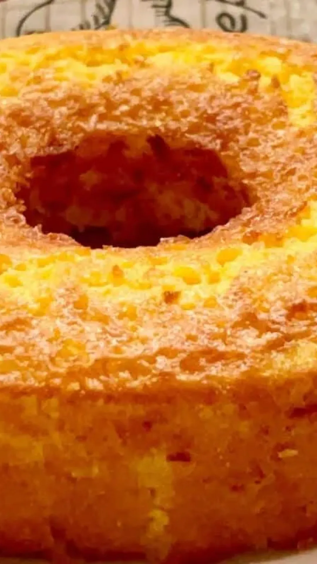 Bolo de milho sem farinha e sem lactose: grande, fofinho e cremoso que você faz no liquidificador